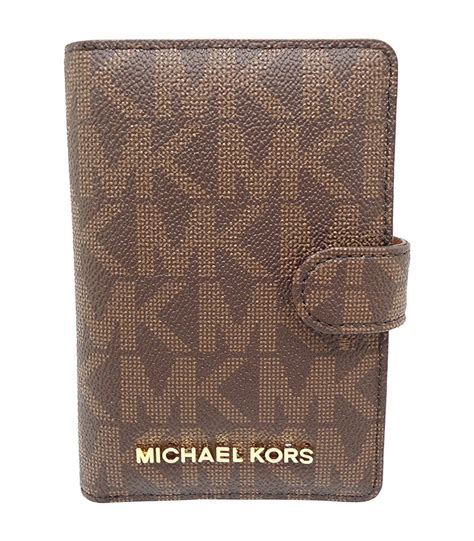 michael kors travel passport set|Michael Kors jet set travel.